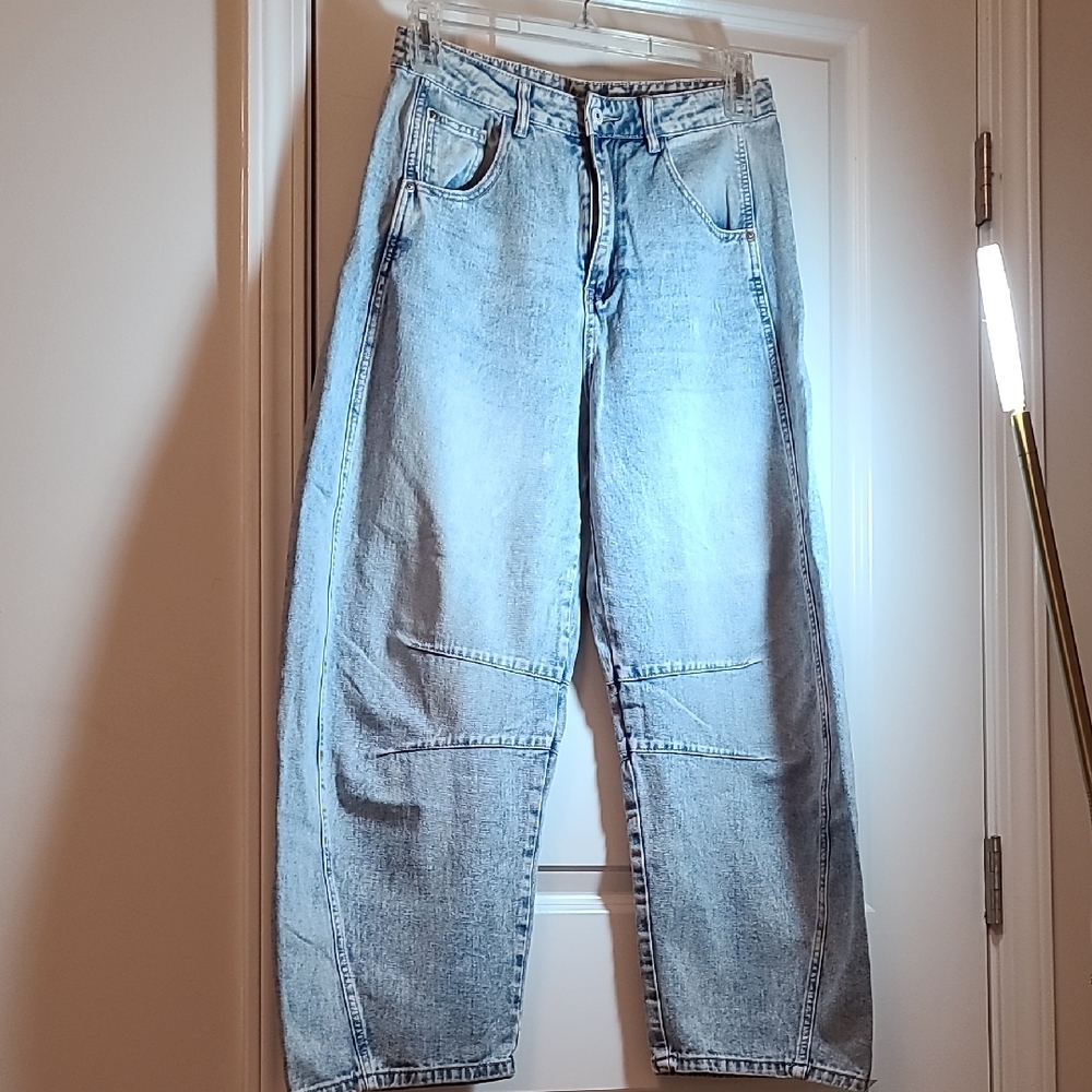 Casual Light Blue Relaxed Fit Jeans